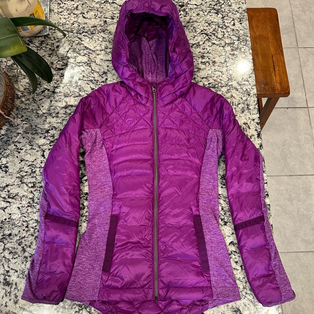 Lululemon down for a run Puffer Jacket